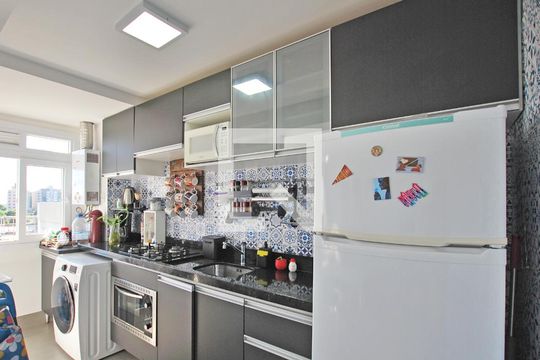 Cozinha de apartamento à venda com 2 quartos, 69m² em Glória, Porto Alegre