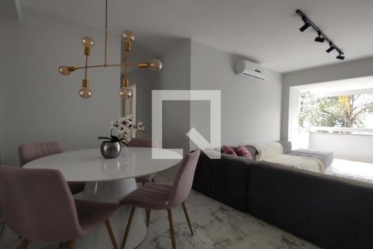Sala de apartamento à venda com 2 quartos, 78m² em Camorim, Rio de Janeiro