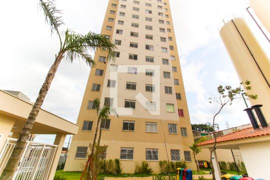 Fachada do Prédio de apartamento para alugar com 2 quartos, 32m² em Vila Nova Curuçá, São Paulo