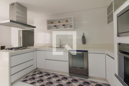 Cozinha de casa à venda com 4 quartos, 390m² em Jardim Textil, São Paulo