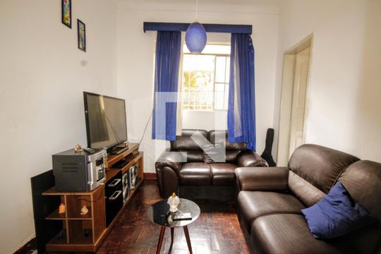 Sala 2 de casa à venda com 2 quartos, 202m² em Padre Eustáquio, Belo Horizonte