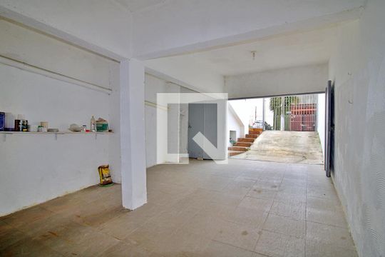 Garagem de casa para alugar com 2 quartos, 250m² em Jardim Maria Rosa, Taboão da Serra
