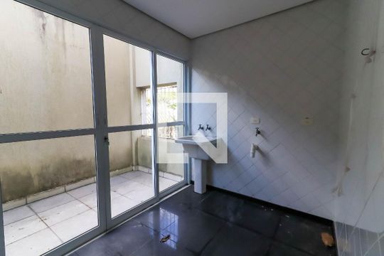 Área de Serviço de casa à venda com 4 quartos, 350m² em Jardim Leonor, São Paulo