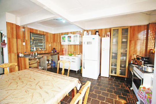 Cozinha da casa 1 de casa à venda com 5 quartos, 594m² em Glória, Porto Alegre
