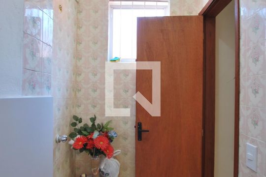 Lavabo - Casa 1 de casa à venda com 5 quartos, 594m² em Glória, Porto Alegre