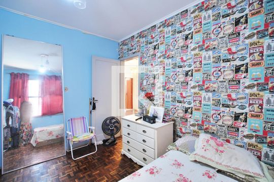 Quarto 1 - Casa 1 de casa à venda com 5 quartos, 594m² em Glória, Porto Alegre