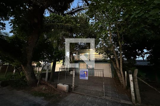 Fachada de casa à venda com 6 quartos, 300m² em Santo Afonso, Novo Hamburgo