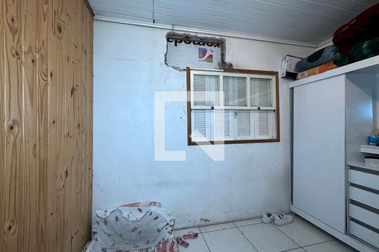 Quarto 2 de casa à venda com 6 quartos, 300m² em Santo Afonso, Novo Hamburgo