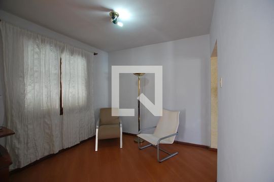 Sala 1 de apartamento para alugar com 3 quartos, 80m² em Santa Tereza, Porto Alegre