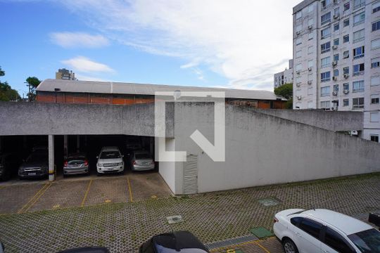 Sala - Vista de apartamento à venda com 2 quartos, 55m² em Sarandi, Porto Alegre