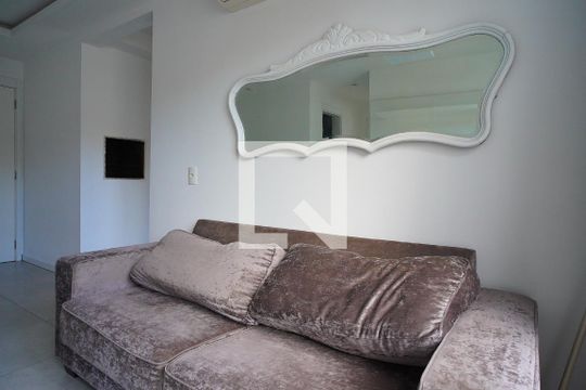Sala de apartamento à venda com 2 quartos, 55m² em Sarandi, Porto Alegre