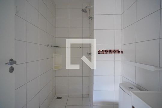 Banheiro da Suíte de apartamento à venda com 2 quartos, 55m² em Sarandi, Porto Alegre