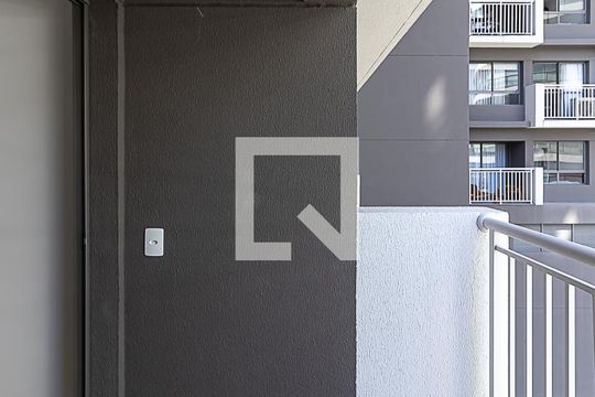 Varanda de kitnet/studio à venda com 1 quarto, 30m² em Vila Nova Conceição, São Paulo