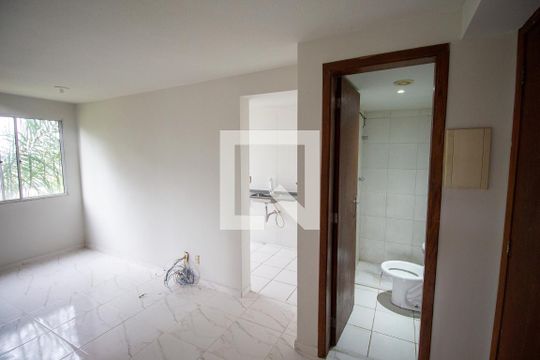 Apartamento à venda com 3 quartos, 88m² em Vila Carmosina, São Paulo
