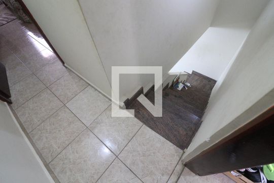 Corredor  de casa à venda com 5 quartos, 220m² em Vila Carbone, São Paulo