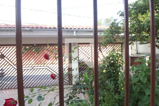 Janela Sala  de casa à venda com 5 quartos, 220m² em Vila Carbone, São Paulo