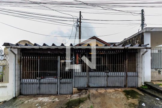 Fachada da Casa de casa à venda com 4 quartos, 252m² em Vila Baruel, São Paulo