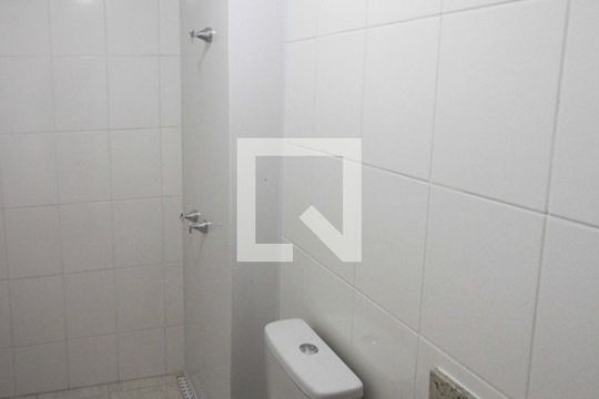 Banheiro de apartamento para alugar com 2 quartos, 43m² em Jardim Adutora, São Paulo