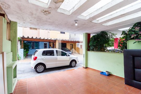 Garagem de casa à venda com 3 quartos, 116m² em Vila Cláudia, São Paulo