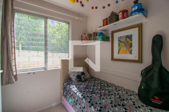 Quarto 2 de apartamento à venda com 2 quartos, 52m² em Olaria, Canoas