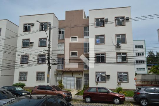Fachada do bloco de apartamento à venda com 2 quartos, 47m² em Pechincha, Rio de Janeiro