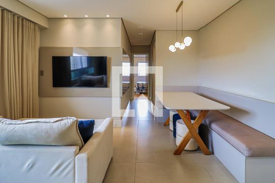 Apartamento à venda com 2 quartos, 71m² em Funcionários, Belo Horizonte