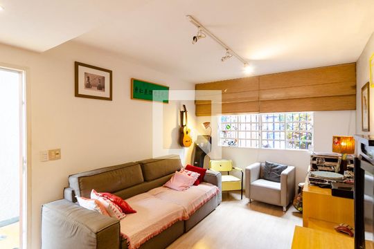 Casa à venda com 4 quartos, 200m² em Jabaquara, São Paulo