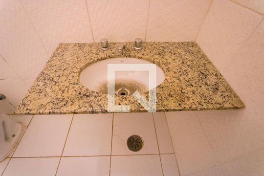 Lavabo de apartamento à venda com 2 quartos, 94m² em Vila Bela Vista, Santo André