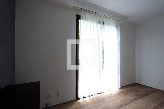 Sala de apartamento para alugar com 2 quartos, 65m² em Granja Viana Ii, Cotia