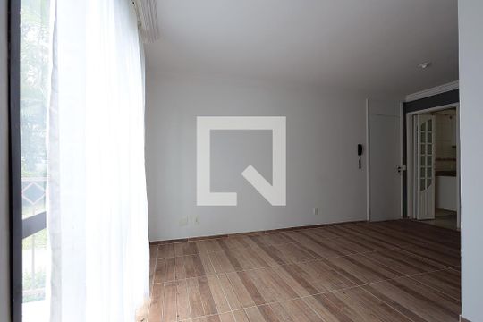 Sala de apartamento para alugar com 2 quartos, 65m² em Granja Viana Ii, Cotia