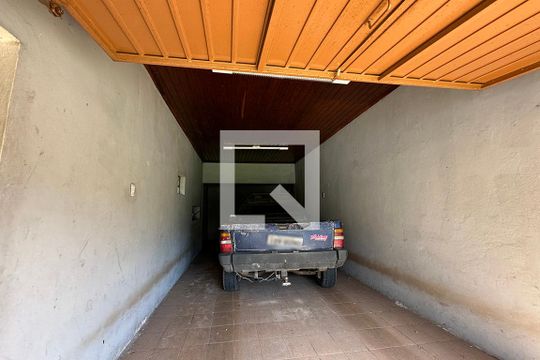 Garagem de casa à venda com 3 quartos, 140m² em Liberdade, Novo Hamburgo