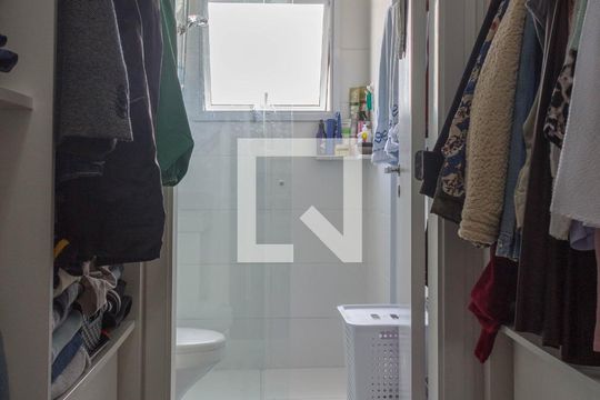Banheiro da Suíte 1 de apartamento para alugar com 2 quartos, 94m² em Centro, São Bernardo do Campo