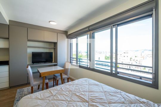 Sala/Quarto de apartamento à venda com 1 quarto, 25m² em Centro Histórico, Porto Alegre
