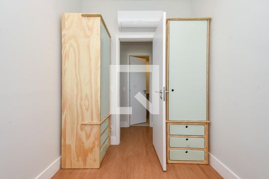 Quarto 1 de apartamento para alugar com 2 quartos, 64m² em Bela Vista, São Paulo