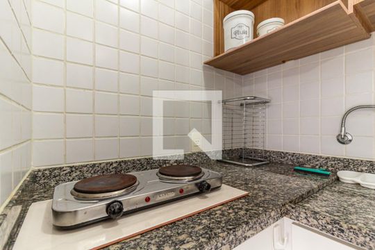 Cozinha - Cooktop de kitnet/studio para alugar com 1 quarto, 30m² em Vila Buarque, São Paulo
