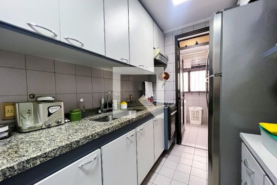 Cozinha de apartamento para alugar com 3 quartos, 188m² em Indianópolis, São Paulo
