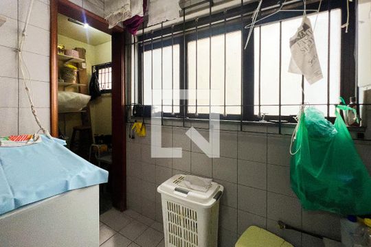 Área de Serviço de apartamento para alugar com 3 quartos, 188m² em Indianópolis, São Paulo