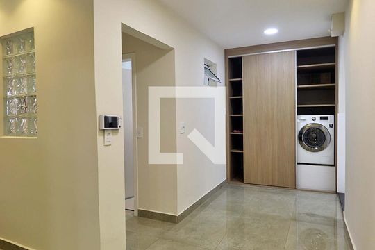 Corredor de casa à venda com 4 quartos, 289m² em Parque Oratório, Santo André