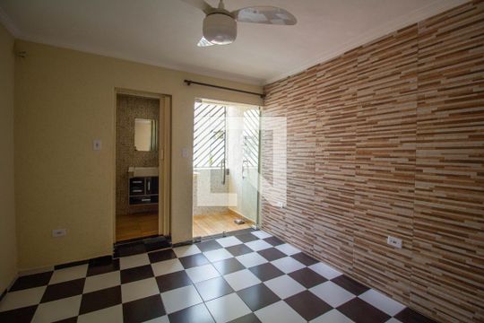 Quarto de casa para alugar com 1 quarto, 35m² em Jardim Norma, São Paulo