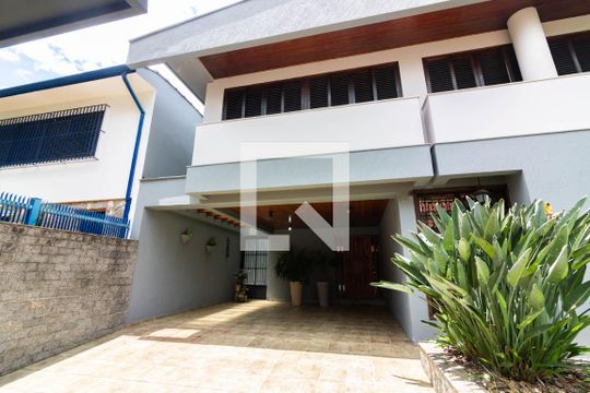 Garagem de casa à venda com 4 quartos, 340m² em Santo Amaro, São Paulo