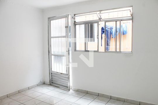 Casa para alugar com 2 quartos, 60m² em Vila Nova Curuçá, São Paulo