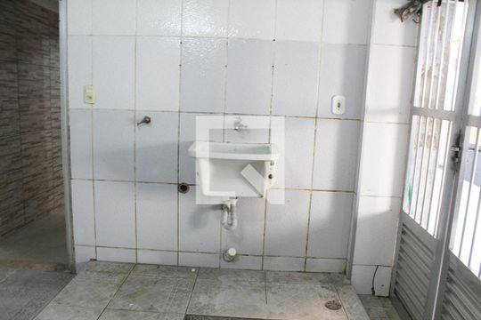 Área de Serviço de casa para alugar com 2 quartos, 60m² em Vila Nova Curuçá, São Paulo
