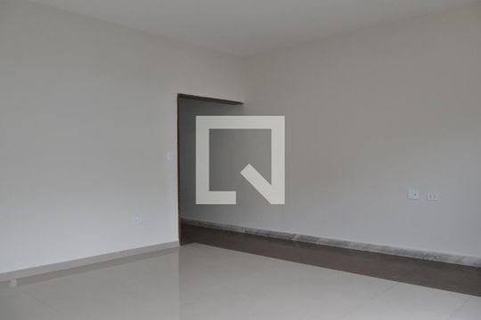 Sala de casa para alugar com 3 quartos, 376m² em Parque Bandeirante, Santo André