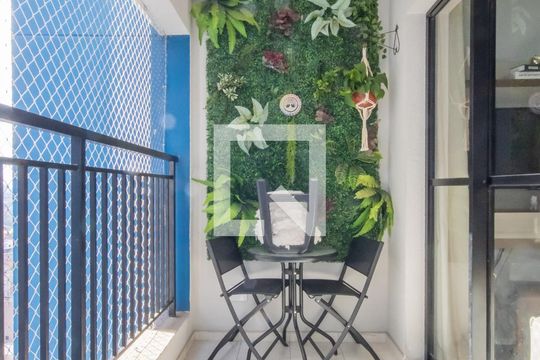 Sacada de apartamento à venda com 2 quartos, 55m² em São Pedro, Osasco
