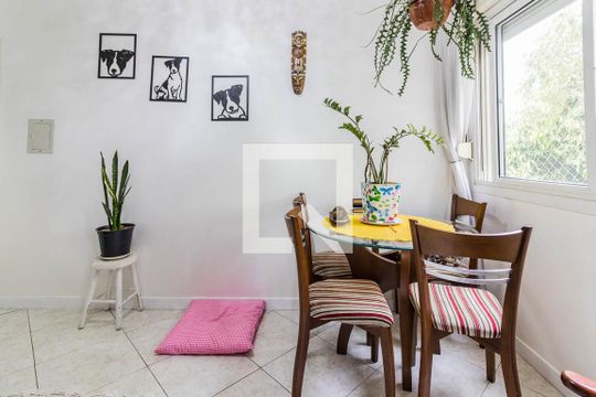 Sala de apartamento para alugar com 2 quartos, 45m² em Farrapos, Porto Alegre