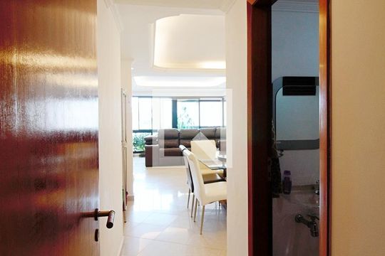 Entrada de apartamento à venda com 4 quartos, 170m² em Vila Andrade, São Paulo