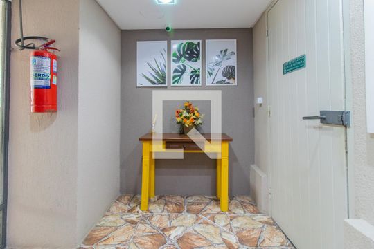 Hall social de apartamento para alugar com 1 quarto, 38m² em Centro Histórico, Porto Alegre