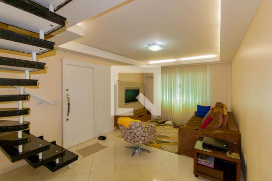 Casa à venda com 2 quartos, 200m² em Parque São Lucas, São Paulo