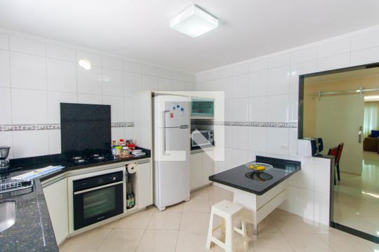 Cozinha de casa à venda com 2 quartos, 200m² em Parque São Lucas, São Paulo