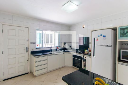 Cozinha de casa à venda com 2 quartos, 200m² em Parque São Lucas, São Paulo